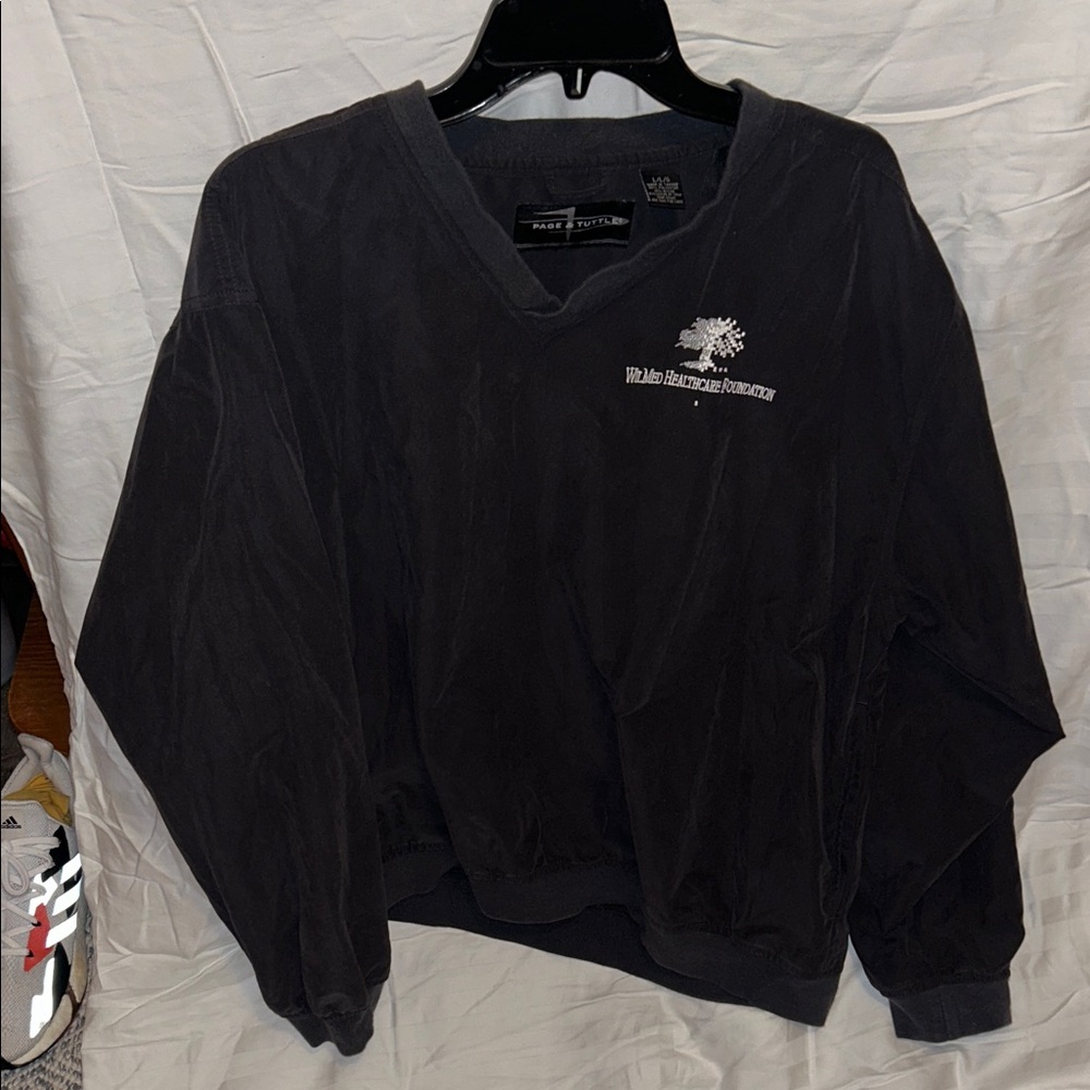 Men's V-Neck Sweater in Black
